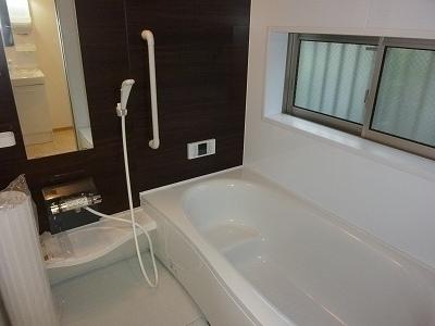 Bathroom. Indoor (10 May 2013) Shooting