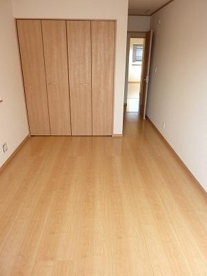 Non-living room. Indoor (10 May 2013) Shooting