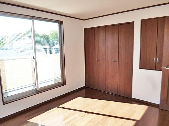 Non-living room. 3rd floor