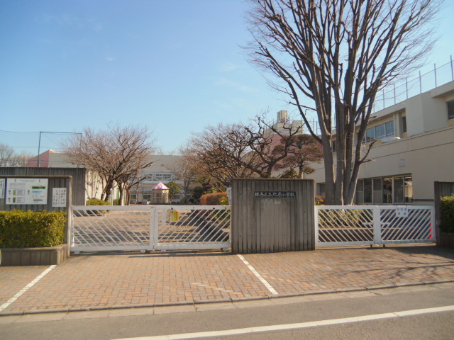 Primary school. 718m to Nerima Kitahara elementary school (elementary school)