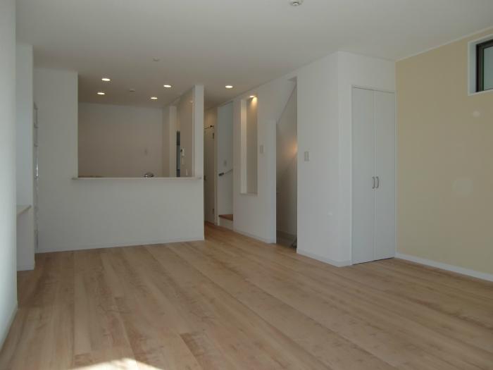 Living. 18.7 Pledge of LDK