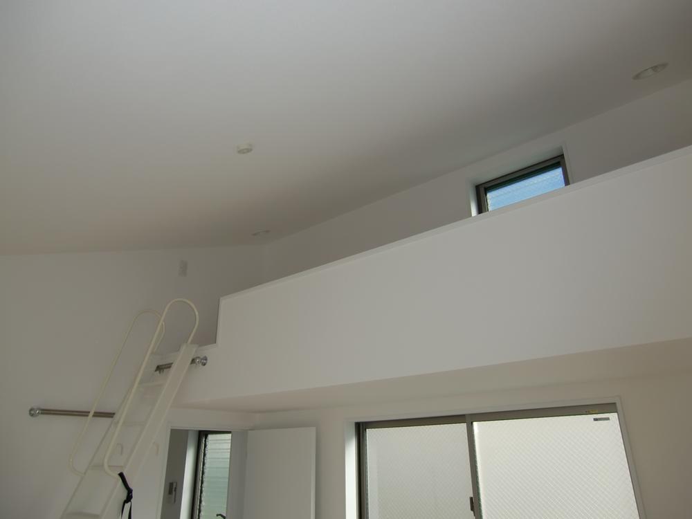 Non-living room. There are also windows in the loft. 