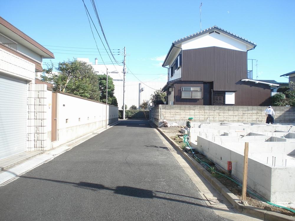 Local photos, including front road. Local (10 May 2013) Shooting