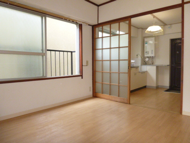 Living and room