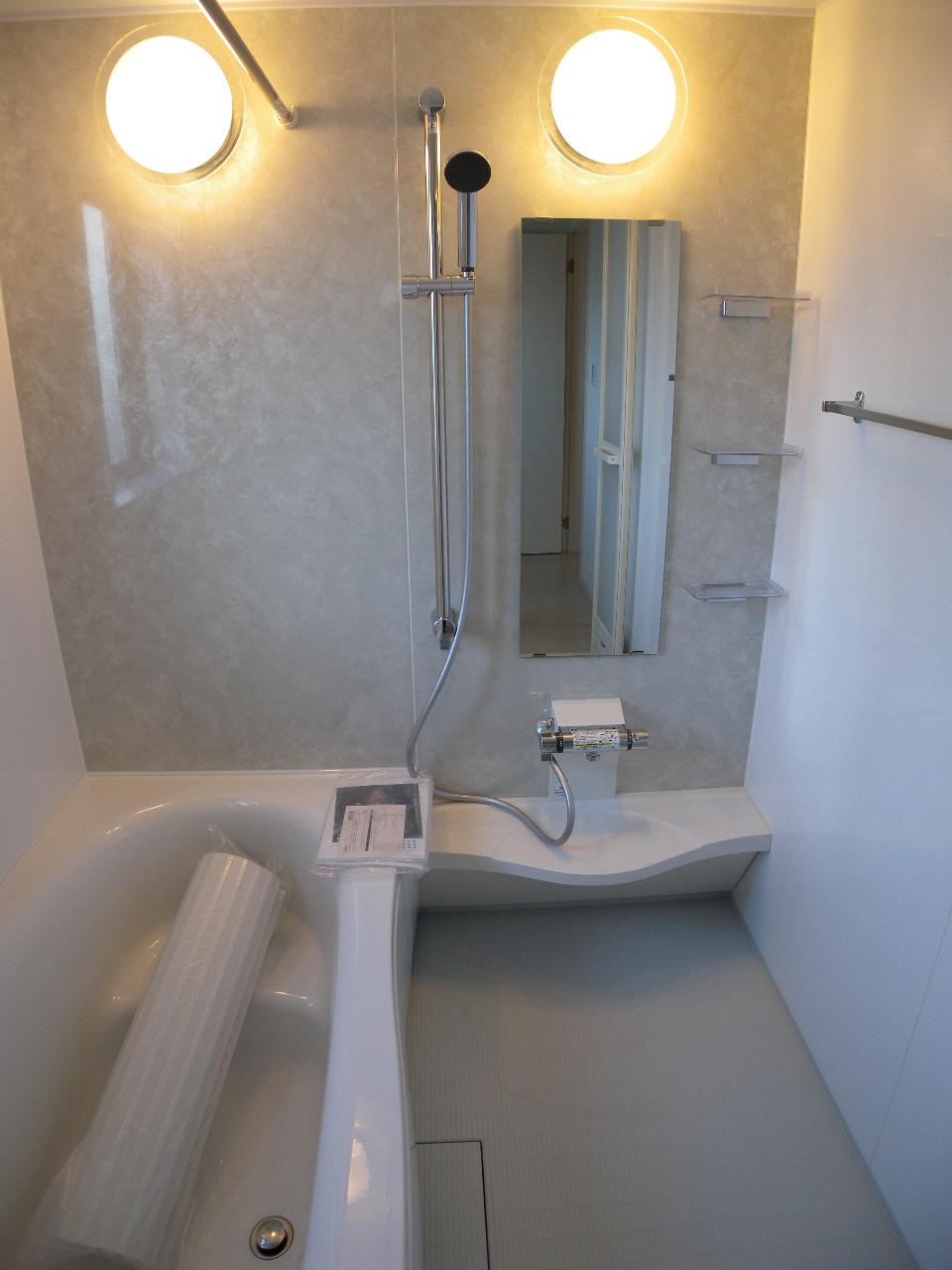 Same specifications photo (bathroom). Example of construction