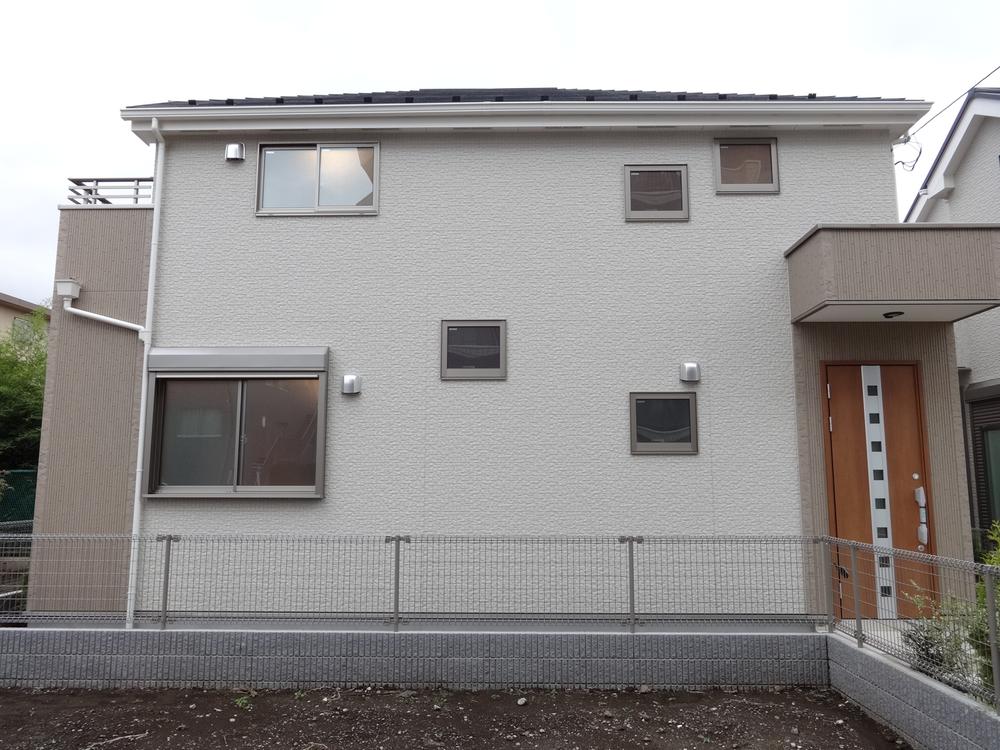 Local appearance photo. Local (10 May 2013) Shooting