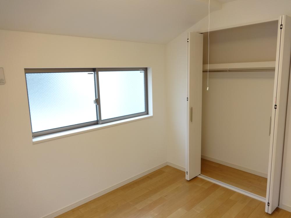 Non-living room. Indoor (10 May 2013) Shooting