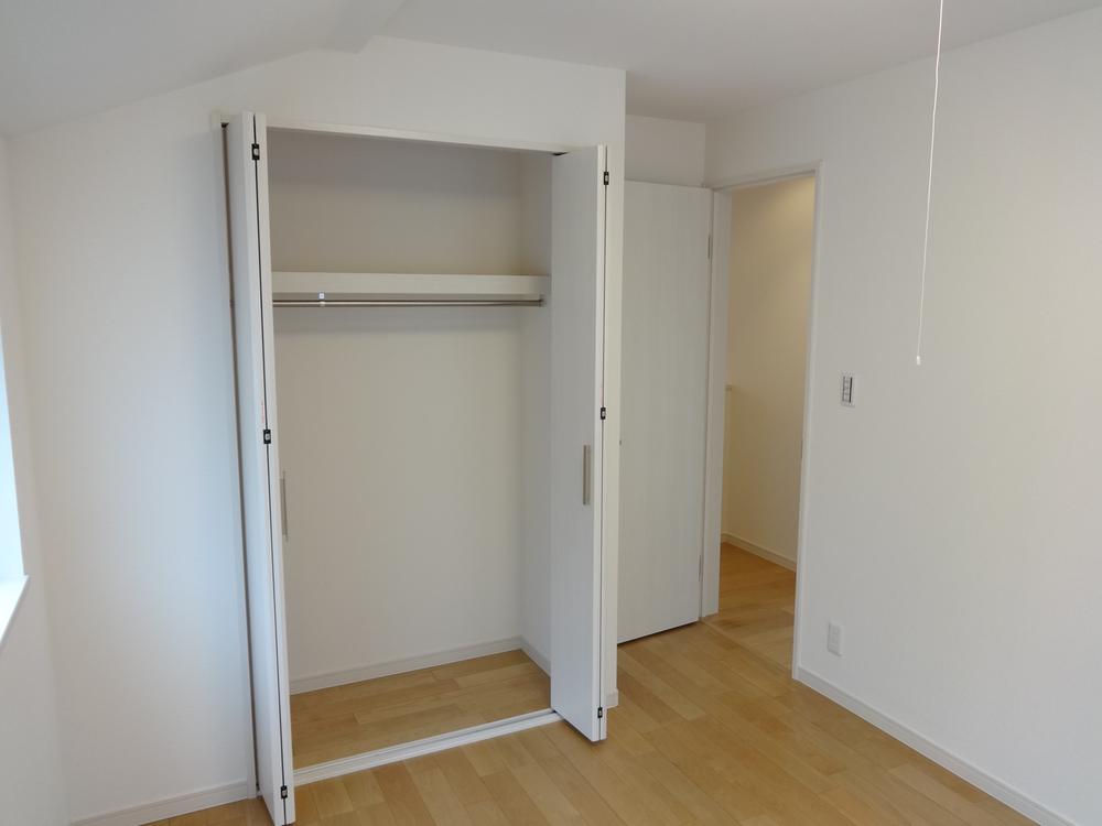 Non-living room. Indoor (10 May 2013) Shooting