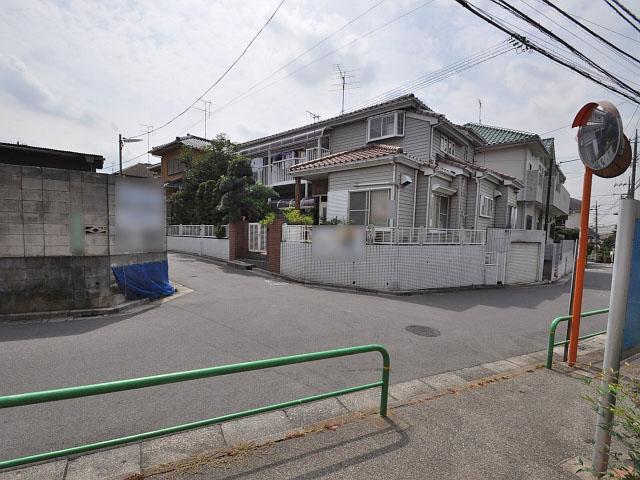 Local photos, including front road. Nerima Higashioizumi 7-chome, contact road situation