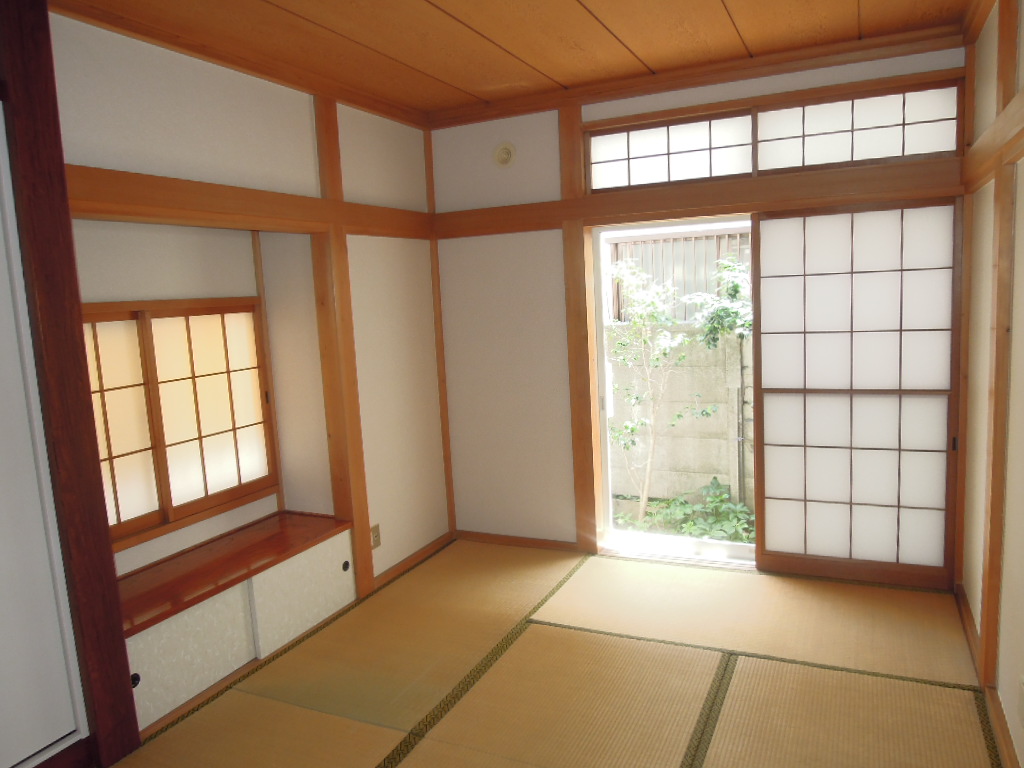 Other room space. Japanese-style room (located on the 1F and 2F)