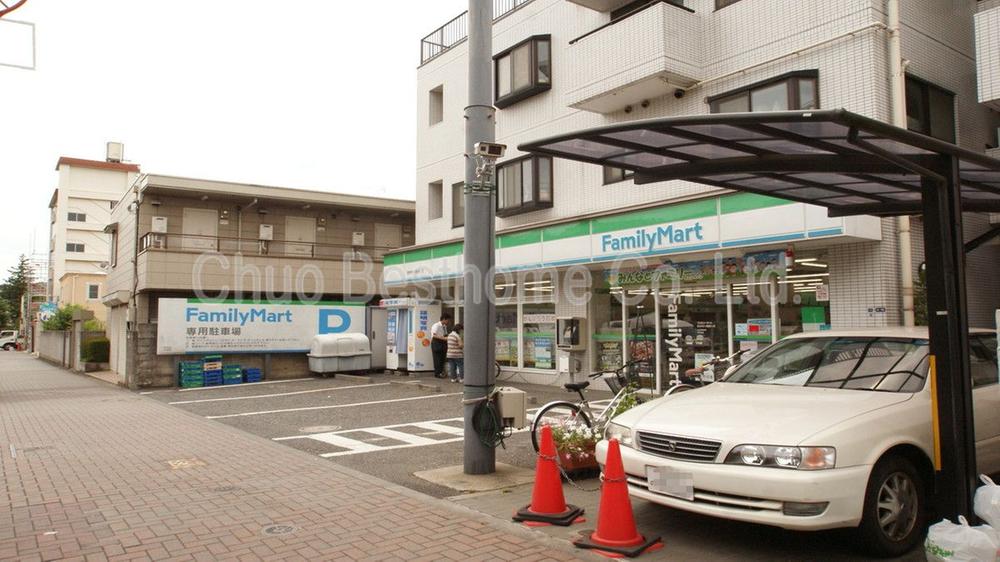 Convenience store. 419m to FamilyMart Kichijoji Hachiman street shop