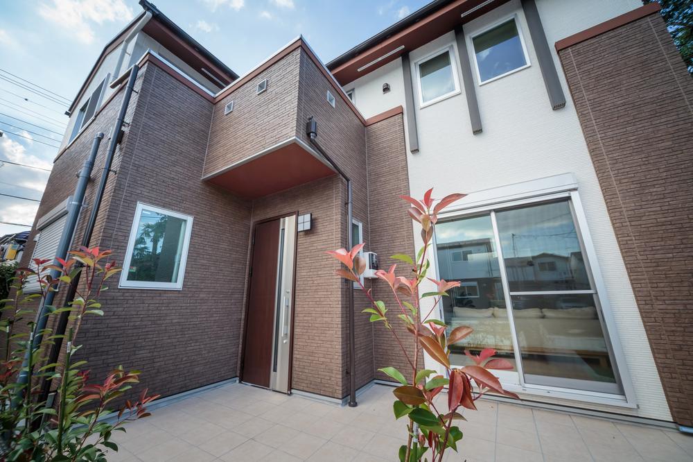 Local appearance photo. F Building appearance (November 2013) Shooting