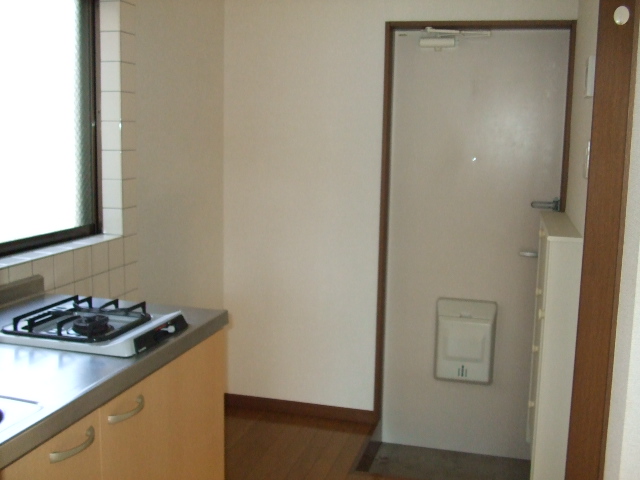 Other room space. Spacious kitchen