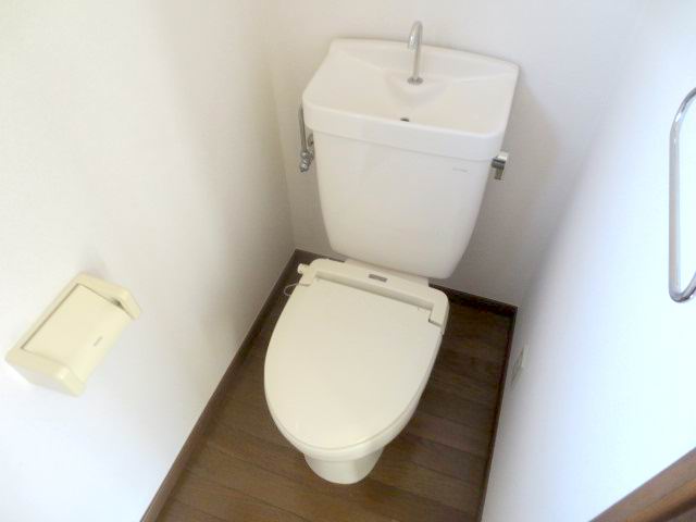 Toilet. Washlet installation Allowed