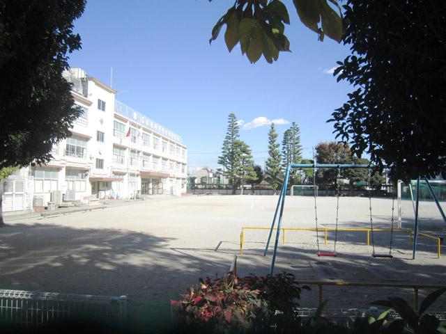 Primary school. 650m to Nerima Kaishin second elementary school