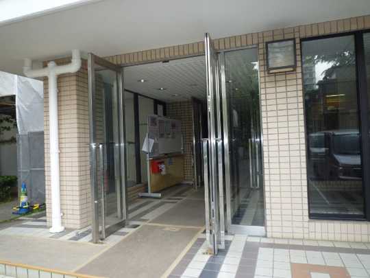 Local appearance photo. entrance ・ Management system is good