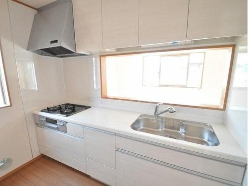 Kitchen. (1.2 Building) same specification kitchen