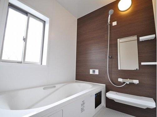 Same specifications photo (bathroom). Bathroom same specifications