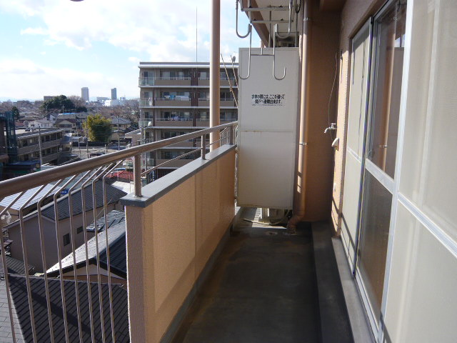 Balcony. Fuji Mountain ・ Mountains of Tanzawa looks well