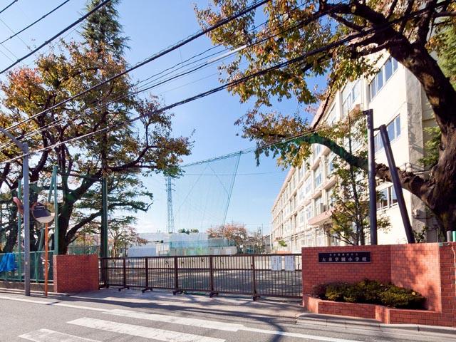 Primary school. 679m to Nerima Oizumigakuen Elementary School