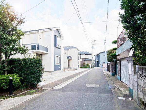 Local appearance photo. Local (10 May 2013) Shooting