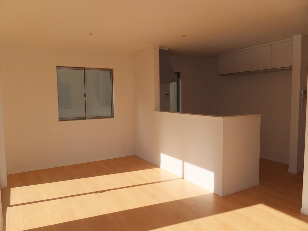 Living. Local (12 May 2013) Shooting