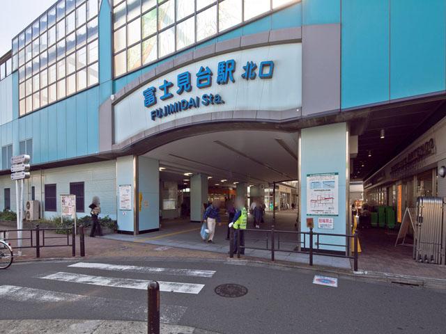 station. There is a delicious grilled meat and san to Fujimidai Station.