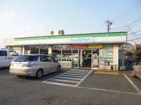 Convenience store. FamilyMart Nishiōizumi Yonchome store up (convenience store) 777m