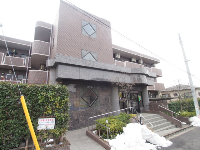 Other common areas. It is a heavy entrance.