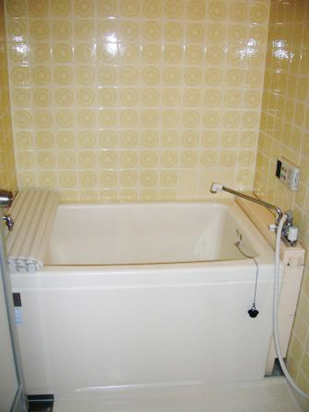 Bath. Bath with additional heating