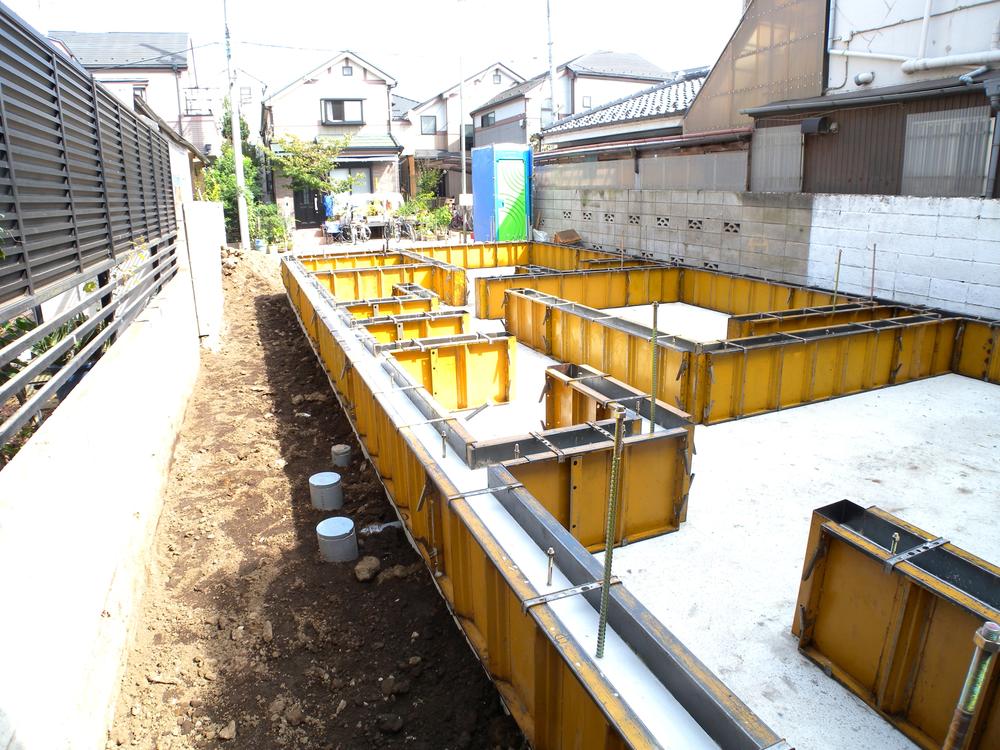 Local appearance photo. Local (10 May 2013) Shooting