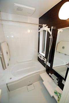 Same specifications photo (bathroom). With bathroom ventilation dryer