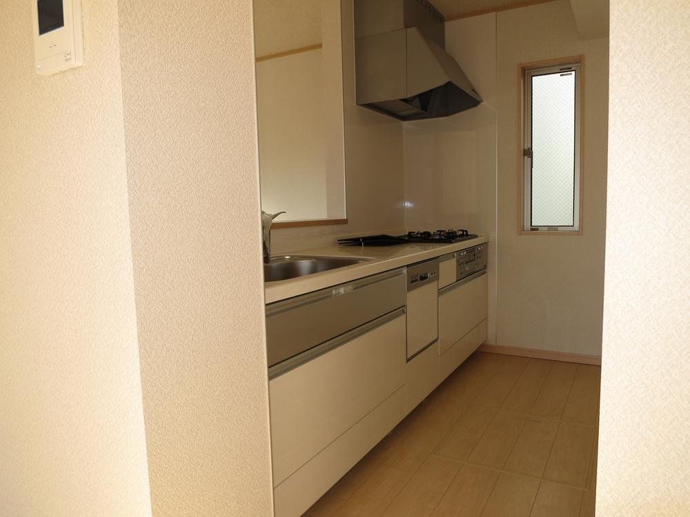 Kitchen. Local (12 May 2013) Shooting