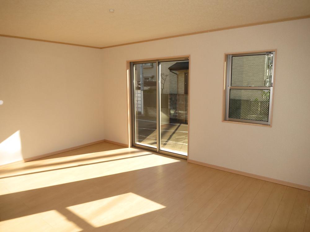 Living. Local (12 May 2013) Shooting