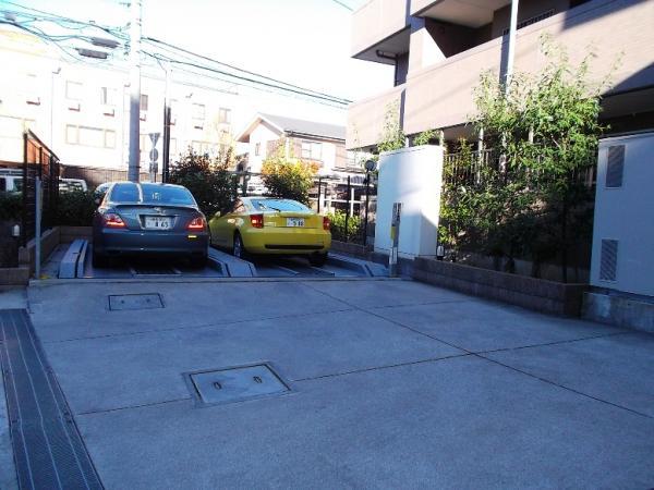 Parking lot