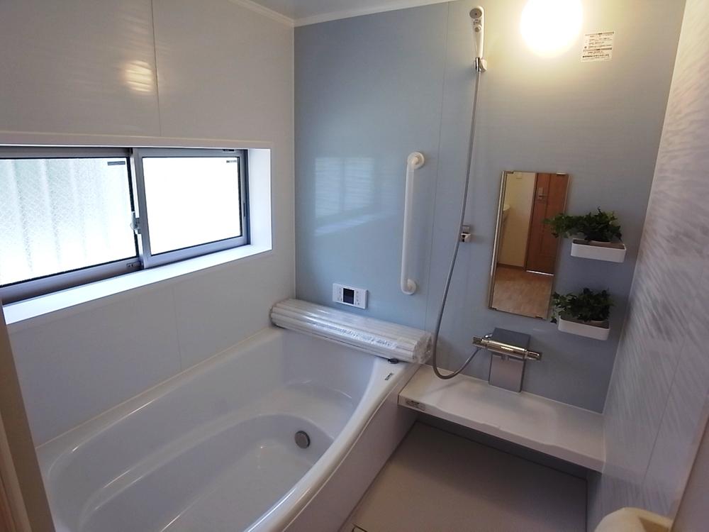 Same specifications photo (bathroom). Bathroom construction cases