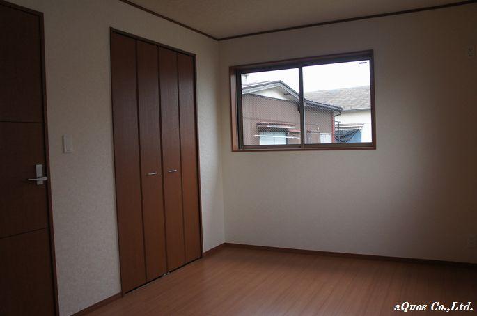 Non-living room. Indoor (12 May 2013) Shooting