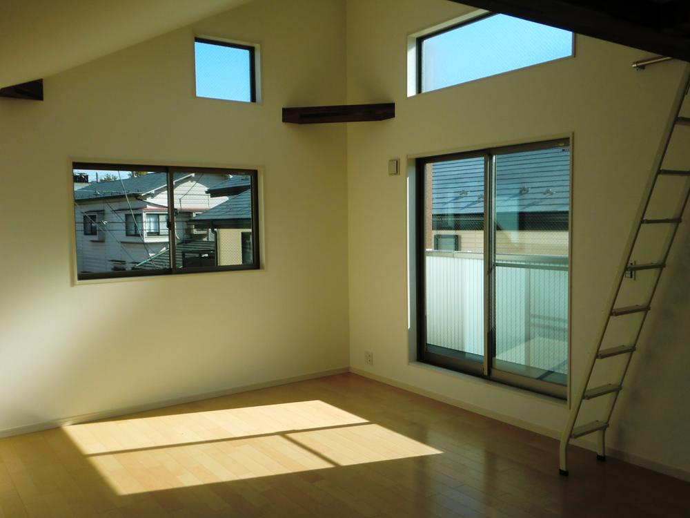 Living. Indoor (11 May 2013) Shooting