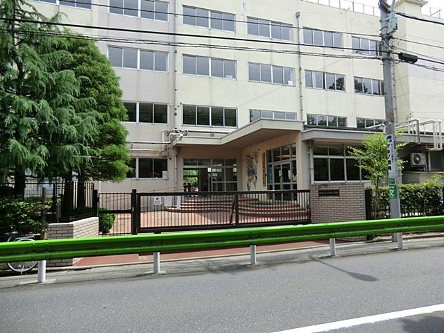 Primary school. 1072m to Nerima Shakujii Elementary School