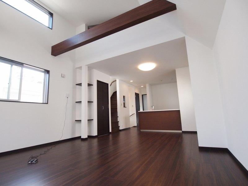 Same specifications photos (living). Per under construction [Same specifications Photos] It will be