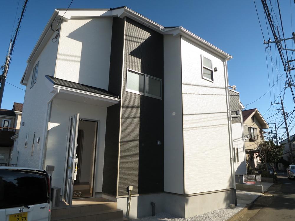 Local appearance photo. Only way home to go Imagine a family of smile, It is the treasure of life site (December 2013) Shooting