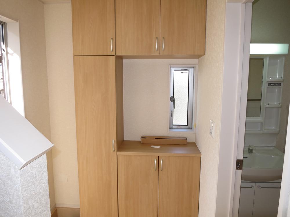 Entrance. Local (12 May 2013) Shooting