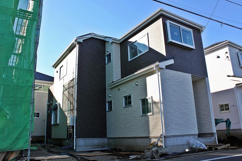 Local appearance photo. 3 is the appearance of the Building. By accent the dark eyes of the tea-based, Impression is interference tightly.