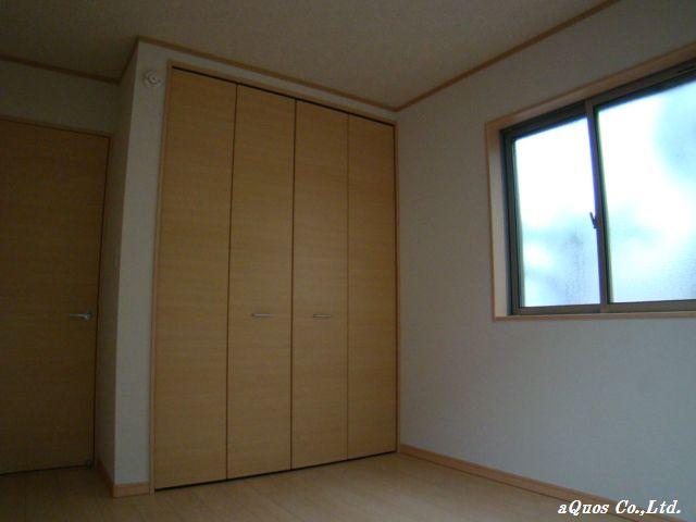 Non-living room. Indoor (12 May 2013) Shooting