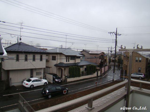 View photos from the dwelling unit. View from the site (December 2013) Shooting
