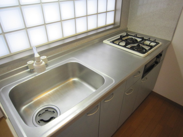 Kitchen.  ☆ 2-neck system Kitchen ☆ 