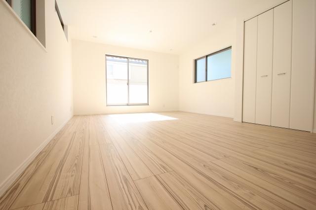 Same specifications photos (living). Living example of construction