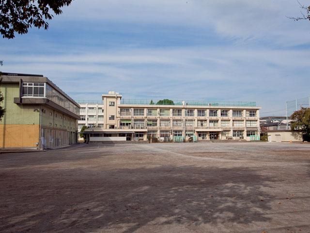 Junior high school. 306m to Nerima Asahigaoka Junior High School