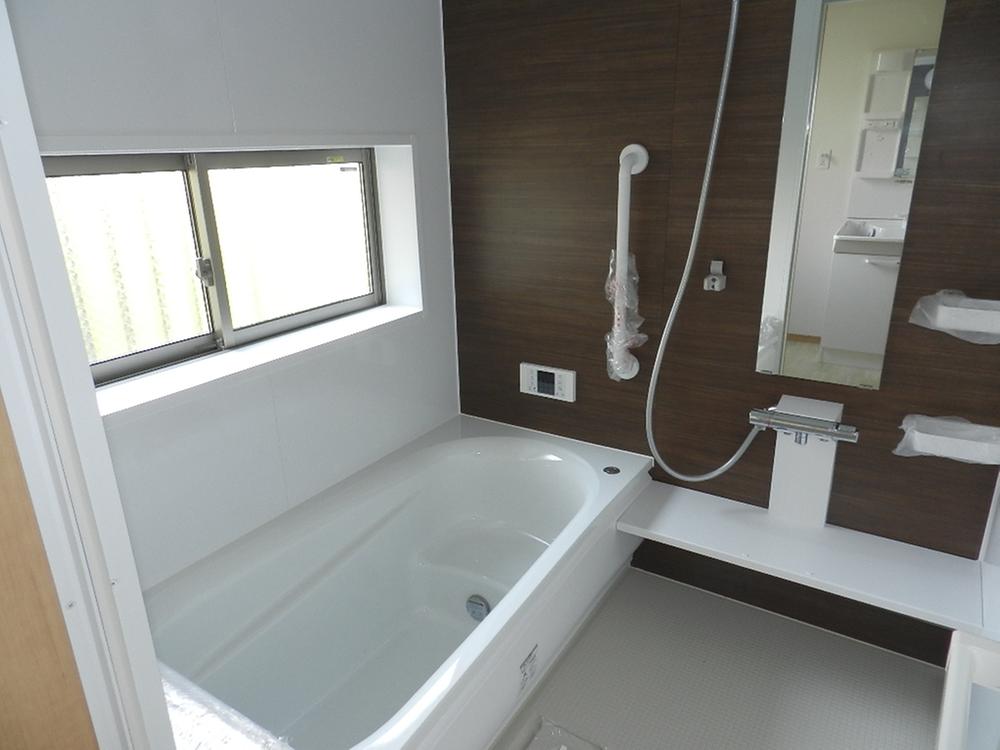 Same specifications photo (bathroom). With same specifications dryer