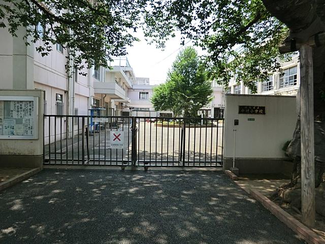 Primary school. 634m to Nerima Tatsunaka village primary school